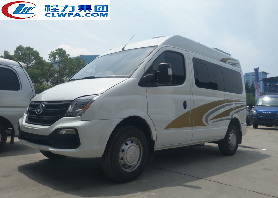 大通长轴高顶房车_05