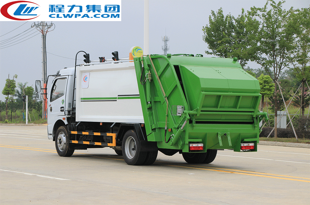国六大多利卡压缩垃圾车_09