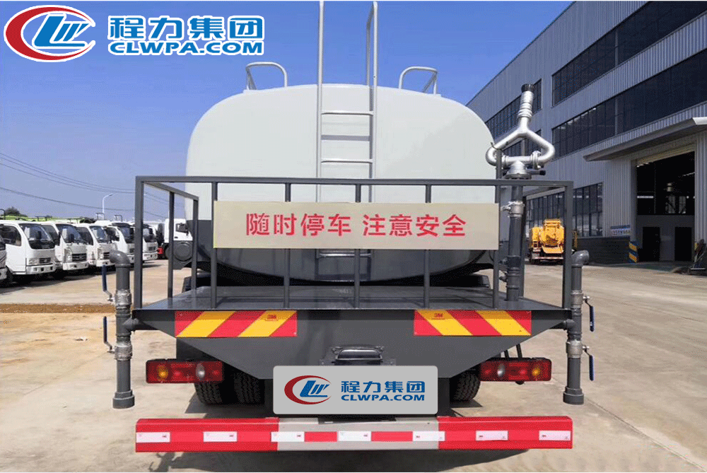 东风专底D3S单桥12立方洒水车_11