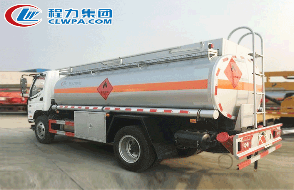 国六福田欧马可油罐车_09