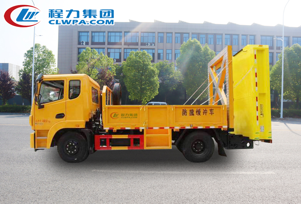 国六东风锦程防撞缓冲车_09